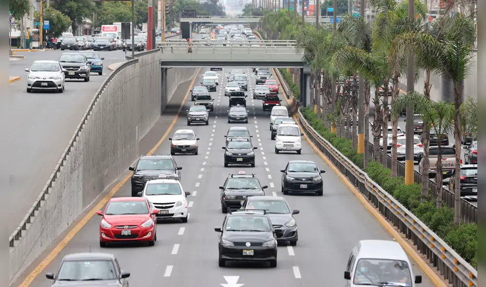 Muchos peruanos saldrán de viaje desde el jueves 14 al domingo 17 de abril. Foto: Andina