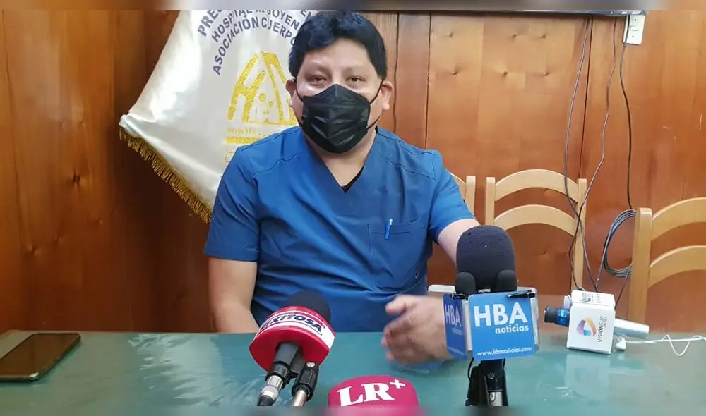 Trabajadores de hospital Goyeneche y Honorio Delgado piden a gobernadora retirarle a Nova la confianza de asesor. Foto: URPI/Alexis Choque Trabajadores de hospital Goyeneche y Honorio Delgado piden a gobernadora retirarle a Nova la confianza de asesor. Foto: URPI/Alexis Choque