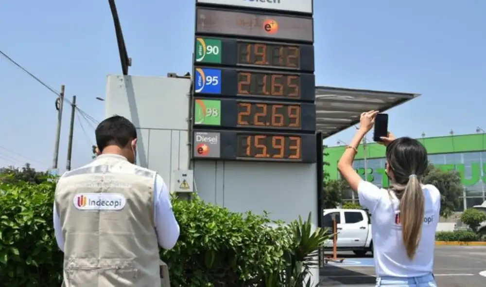 La entidad informa que ha logrado monitorear 212 grifos y estaciones de servicio a nivel nacional entre el 5 y 7 de abril. Foto: Indecopi.