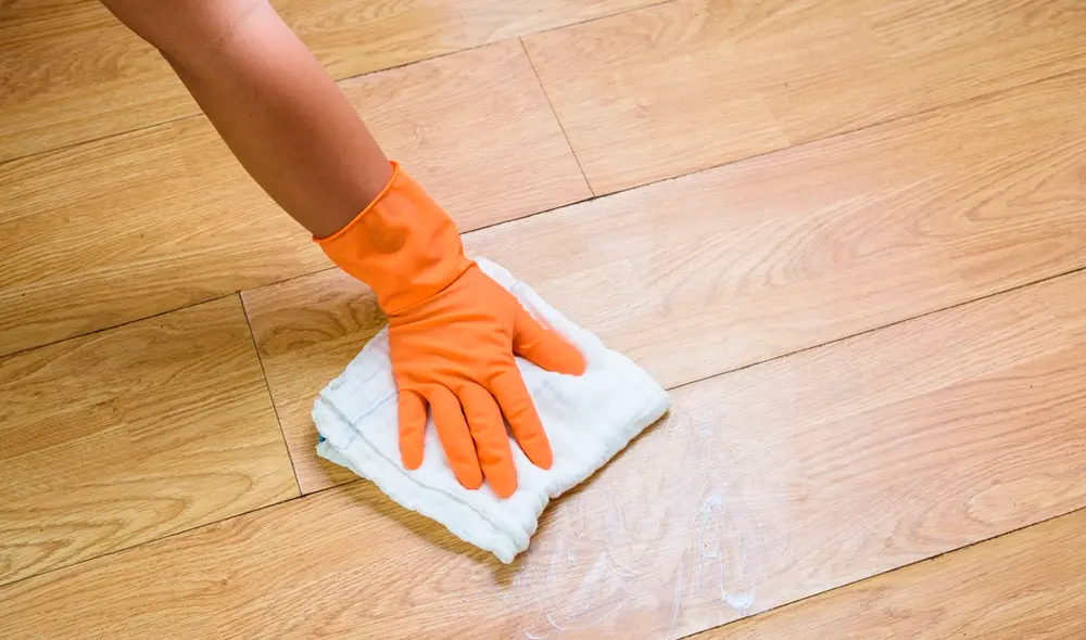 Los pisos de madera o parquet necesitan un cuidado especial. Foto: soloencasa