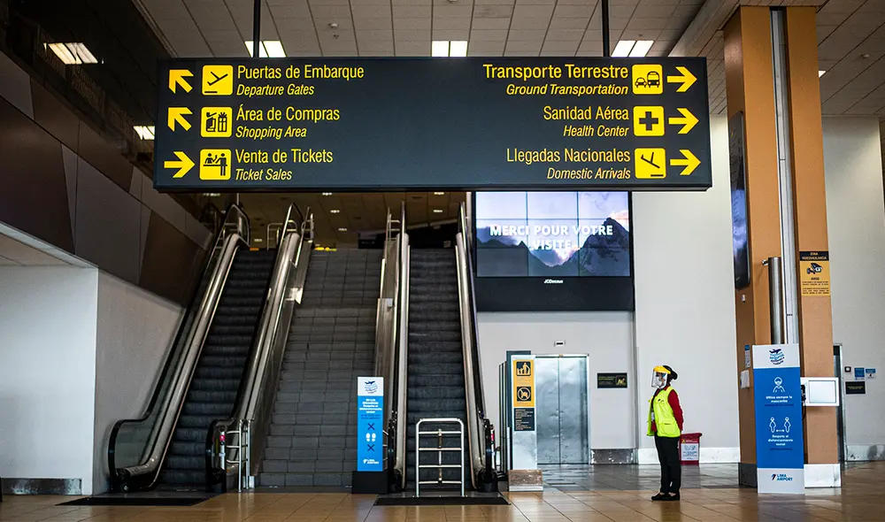 Oficina de Migraciones deberá solucionar el problema de emisión de pasaportes hoy. Foto: AFP