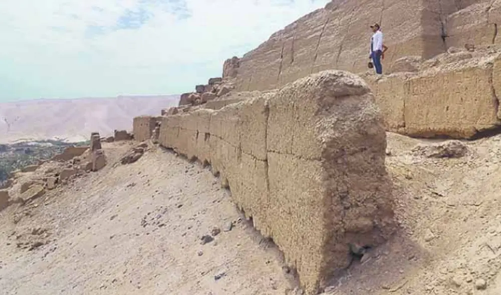 Fortaleza de Ungará. Ubicada entre Cerro Azul y Lunahuaná, a orillas del río Cañete. Fortaleza de Ungará. Ubicada entre Cerro Azul y Lunahuaná, a orillas del río Cañete.