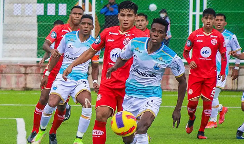 Juan Aurich cayó en los minutos finales de su visita al cuadro celeste. Foto: Deportivo Llacuabamba Juan Aurich cayó en los minutos finales de su visita al cuadro celeste. Foto: Deportivo Llacuabamba