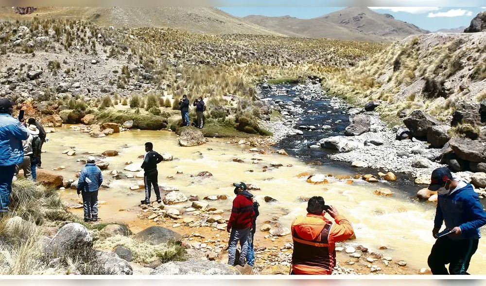 Mal ejemplo. Comuneros no creen en la minería, debido a la contaminación en Llallimayo. Foto: Juan Carlos Cisneros/ La República Mal ejemplo. Comuneros no creen en la minería, debido a la contaminación en Llallimayo. Foto: Juan Carlos Cisneros/ La República