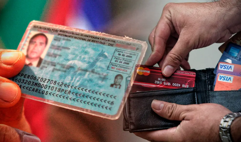 Conoce qué tan necesario es el uso del documento nacional de identidad (DNI) para efectuar compras con una tarjeta de crédito. Foto: composición LR / Gerson Cardoso.