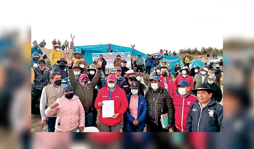 Camino. Ayer se firmó acta donde se establece las condiciones para levantar paro en Cuajone. Foto: PCM