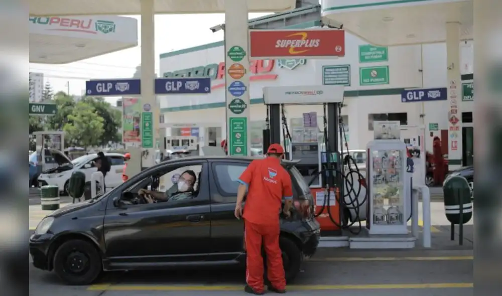 Conoce todos los detalles sobre el precio de los combustibles hoy, 14 de abril. Foto: Gerardo Marín/La República