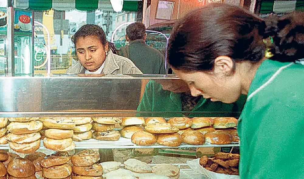 Medida. Desde mayo se exonerará de IGV a cinco alimentos: pan, azúcar, pollo, huevo y fideos. Foto: difusión