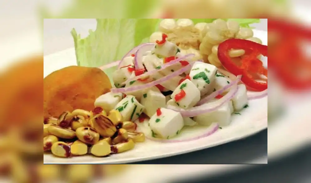 El ceviche de pota es uno de los platos al paso preferido por Semana Santa. Foto: DePerú.