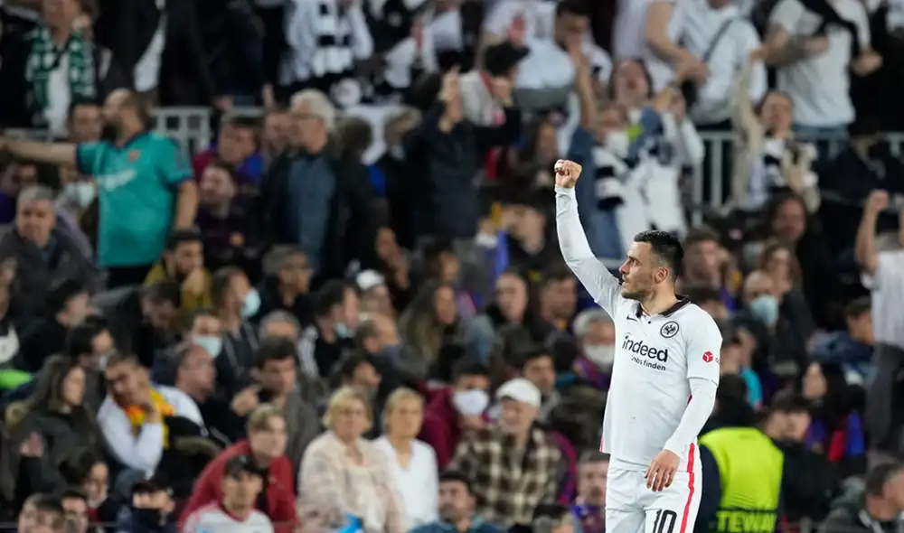 Eintracht Frankfurt goleó en el Camp Nou. Foto: EFE Eintracht Frankfurt goleó en el Camp Nou. Foto: EFE