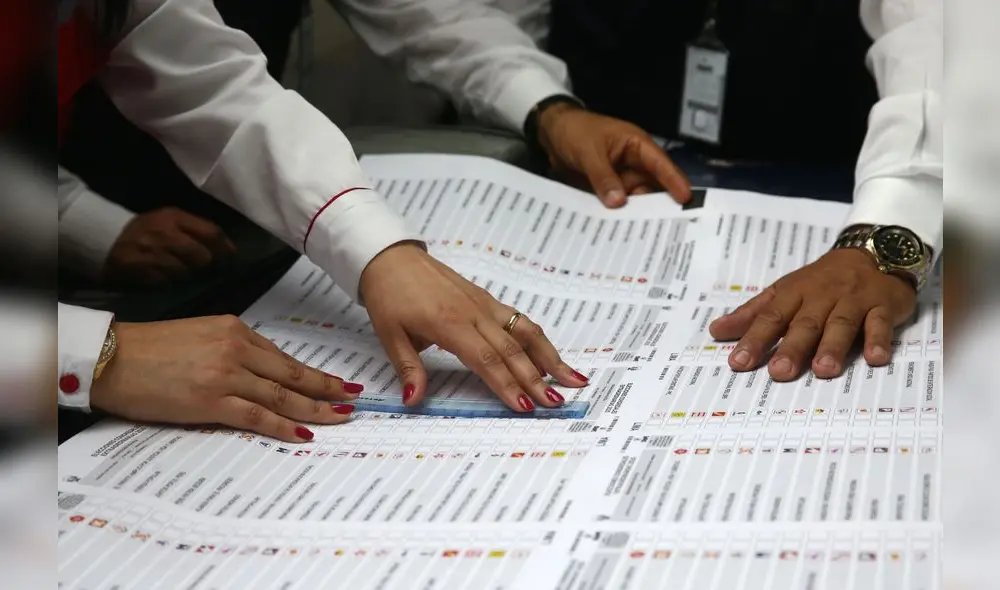 Fueron 148 organizaciones políticas las que presentaron candidatos para elecciones internas al JNE. Foto: Andina