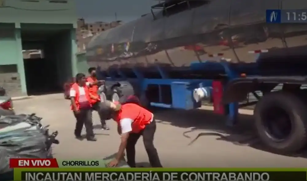 La Policía Fiscal, detalló que esta mercancía tiene como destino la ciudad de Lima. Foto: Captura Canal N La Policía Fiscal, detalló que esta mercancía tiene como destino la ciudad de Lima. Foto: Captura Canal N