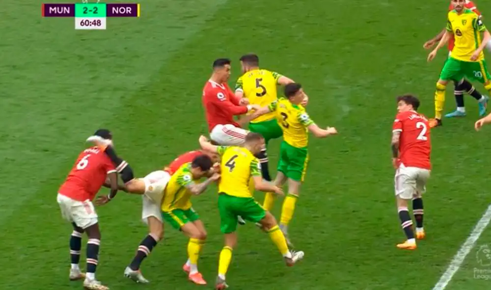 Maguire le pegó un durísimo golpe a Pogba. Foto: captura de ESPN 3 Maguire le pegó un durísimo golpe a Pogba. Foto: captura de ESPN 3