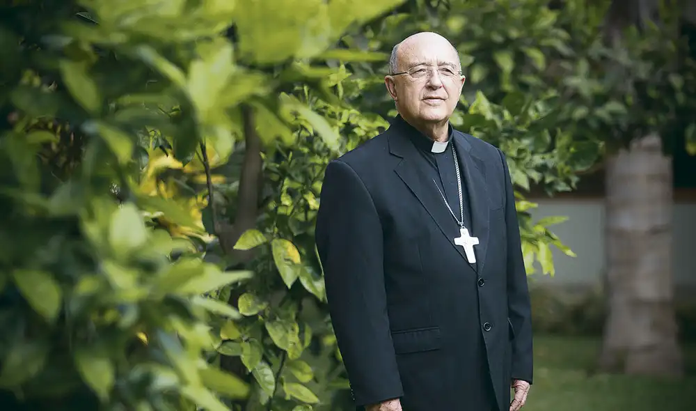 Muy preocupado. “El presidente Castillo cuando acepta hacer cambios está reconociendo sus errores”, advierte el cardenal Pedro Castillo. Afirma que el Perú no puede esperar más. Foto: difusión