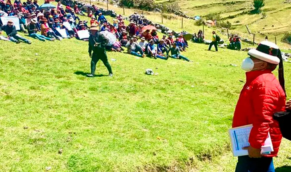 Titular del Minem, Carlos Palacios, remarcó la voluntad política del Ejecutivo de hallar vías de solución al conflicto. Foto: Minem Titular del Minem, Carlos Palacios, remarcó la voluntad política del Ejecutivo de hallar vías de solución al conflicto. Foto: Minem