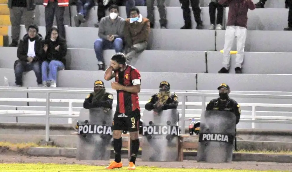El hombre del gol. Cuesta apareció y le dio tres puntos importantes a su equipo. Foto: Melgar El hombre del gol. Cuesta apareció y le dio tres puntos importantes a su equipo. Foto: Melgar