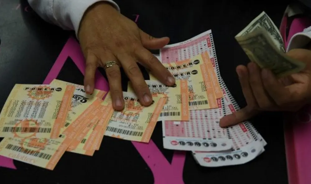 Resultados de la Lotería Powerball, números ganadores del sorteo de este lunes 18 de abril. Foto: AFP.