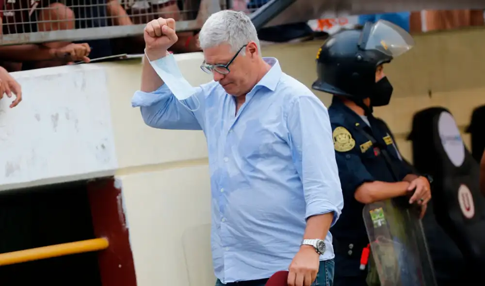 Álvaro Gutiérrez no va más como técnico de Universitario de Deportes. Foto: Luis Jímenez