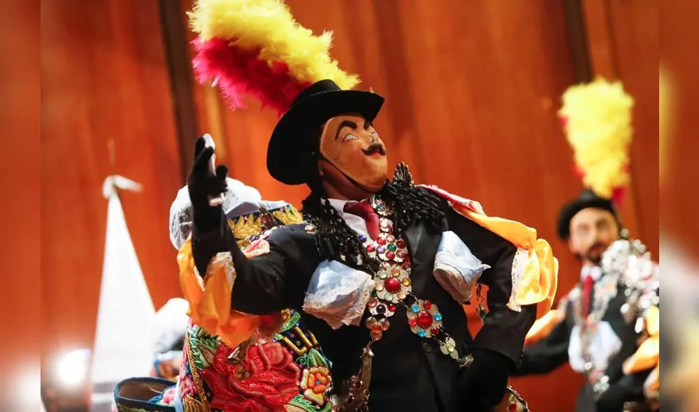 Uno de los coloridos personajes de la danza de la chonguinada de la región de Junín. Fotografía: Difusión.