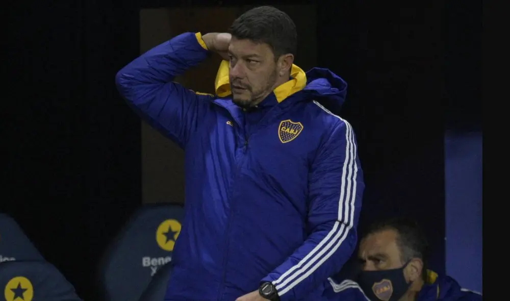 Sebastián Battaglia reemplazó a Miguel Ángel Russo como DT xeneize. Foto: AFP