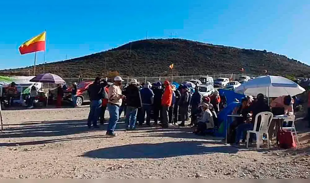 Los comuneros se encuentran ubicados en un sector cercano a Viña Blanca en espera de la labor policial. Foto: referencial Radio Sol