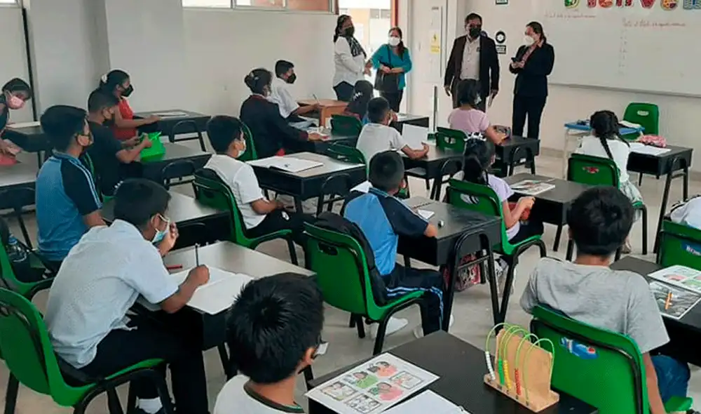 Gobierno dispuso el 100% de aforo en las aulas. Foto: LR