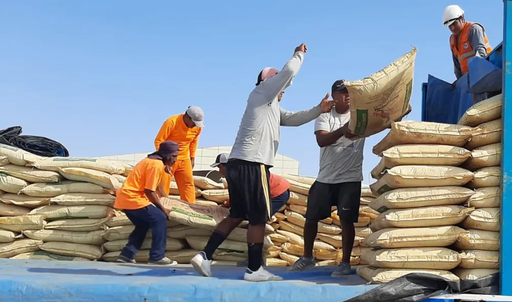 Cada sacó de guano de las islas será vendido al precio social de S/ 60. Foto: Midagri.