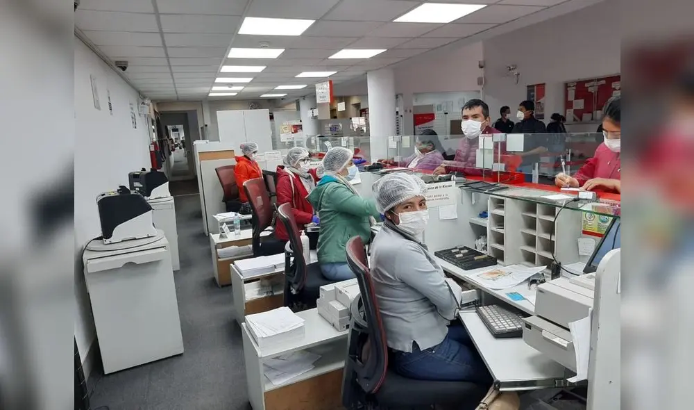 Trabajo presencial será con las 3 dosis obligatorias. Foto: Andina