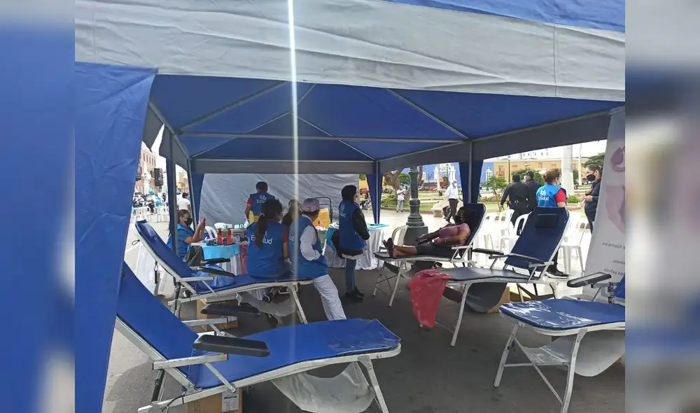 Varias personas accedieron voluntariamente a donar tejido sanguíneo. Foto: Y. Goicochea/La República