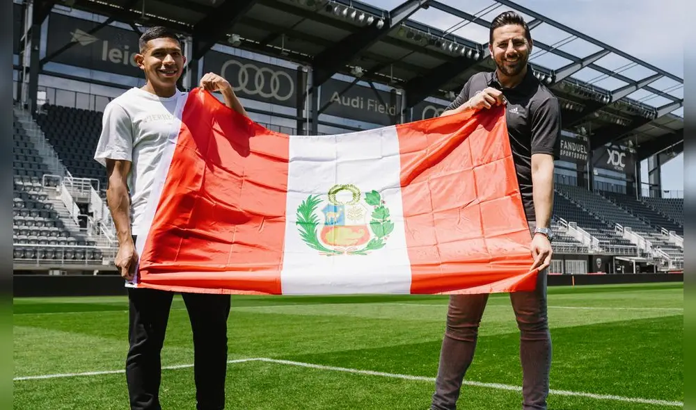 Claudio Pizarro y Edison Flores compartieron vestuario en la selección peruana durante las Eliminatorias Rusia 2018. Foto: D.C. United Claudio Pizarro y Edison Flores compartieron vestuario en la selección peruana durante las Eliminatorias Rusia 2018. Foto: D.C. United