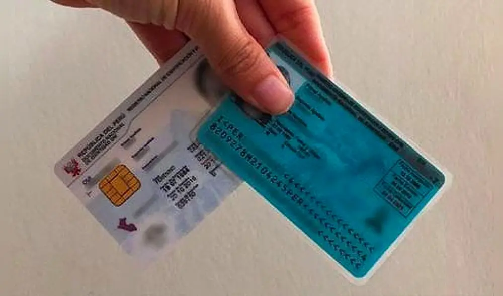 Conoce los pasos para cambiar tu nombre o apellido que aparece en el DNI. Foto: Andina.