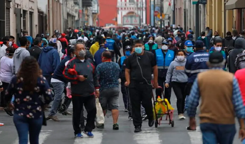 En el Perú, las mujeres (15%) confían menos en otras personas que los hombres (21%). Foto: URPI-GLR En el Perú, las mujeres (15%) confían menos en otras personas que los hombres (21%). Foto: URPI-GLR