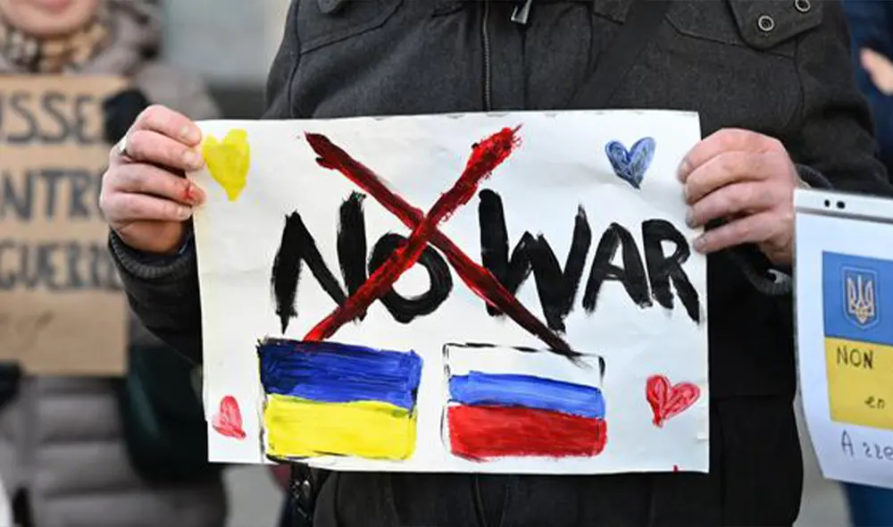 Manifestación en contra de la invasión rusa en Ucrania. Foto: Damien Meyer / AFP Manifestación en contra de la invasión rusa en Ucrania. Foto: Damien Meyer / AFP