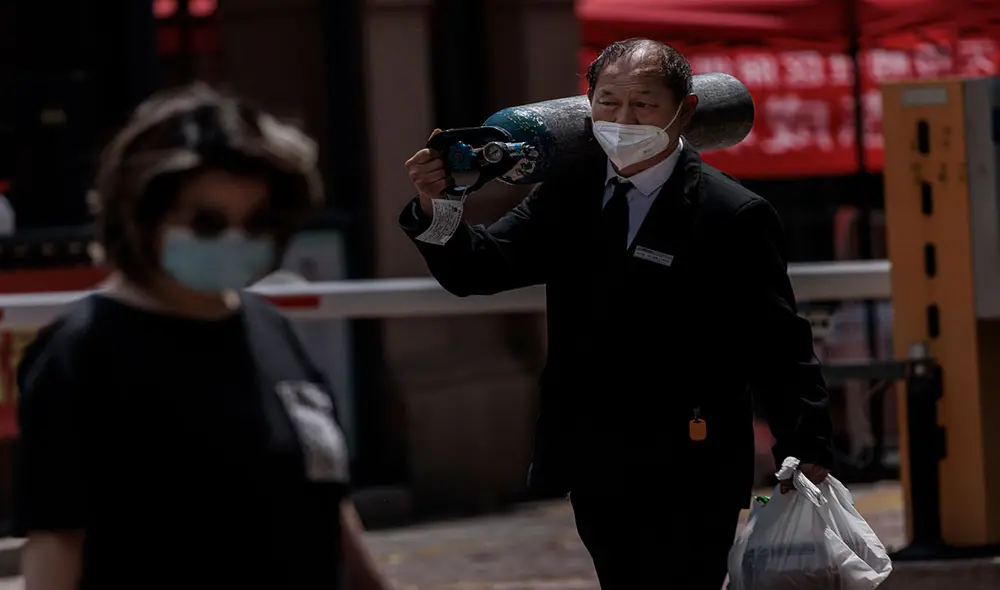 La molestia en Shanghái ante el severo confinamiento se ha constatado en redes sociales. Foto: EFE