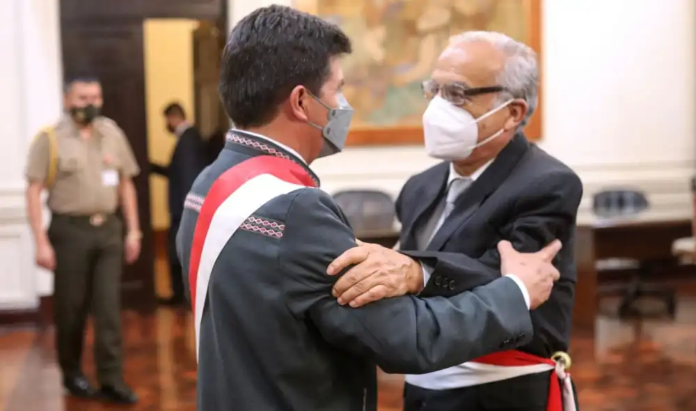 La noche en la que Pedro Castillo nombró al jefe de su cuarto gabinete, el abogado Aníbal Torres. Foto: Presidencia. La noche en la que Pedro Castillo nombró al jefe de su cuarto gabinete, el abogado Aníbal Torres. Foto: Presidencia.