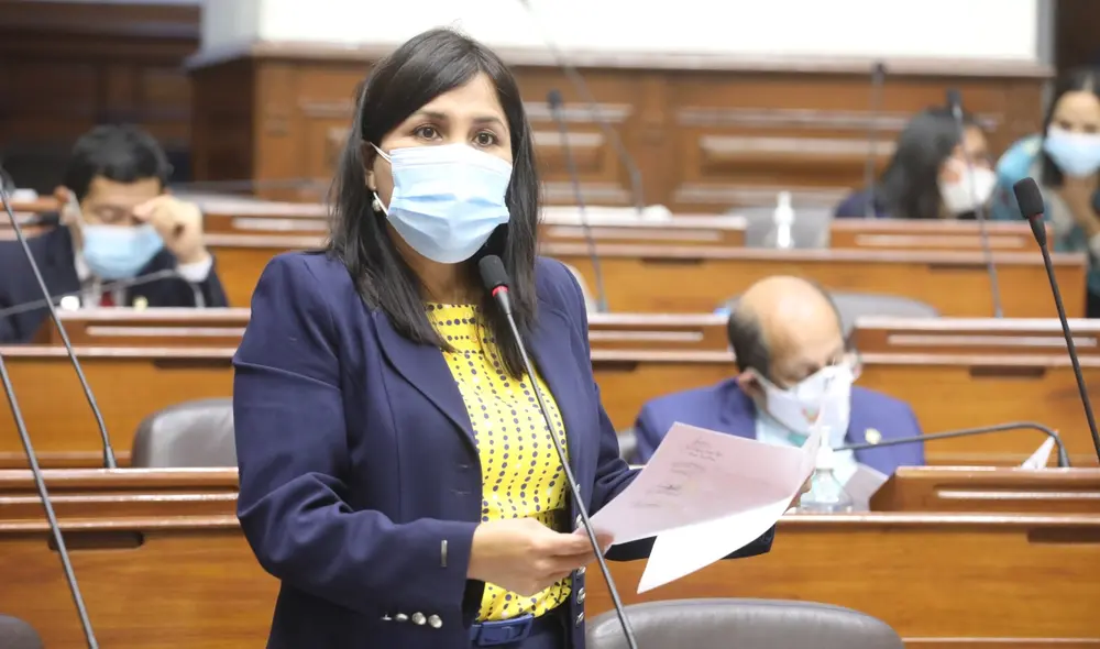 “Mitigar los efectos de la crisis económica y recobrar la gobernabilidad del país deben ser prioridad", dijo Flor Pablo. Foto: Congreso