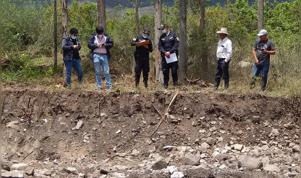 Representantes de la Dirección Desconcentrada de Cultura (DCC) Cajamarca, Policía y municipios constataron daños en sitios arqueológicos. Foto: DCC Cajamarca. Representantes de la Dirección Desconcentrada de Cultura (DCC) Cajamarca, Policía y municipios constataron daños en sitios arqueológicos. Foto: DCC Cajamarca.