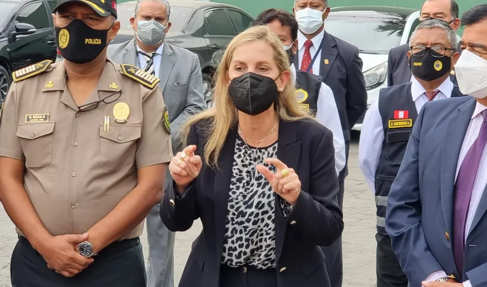 Alva consideró que no todos los ministros apoyarían esta iniciativa, algo que se confirmó con la posición de Landa, Chero y Graham. Foto: Deysi Portuguez / URPI-LR Alva consideró que no todos los ministros apoyarían esta iniciativa, algo que se confirmó con la posición de Landa, Chero y Graham. Foto: Deysi Portuguez / URPI-LR