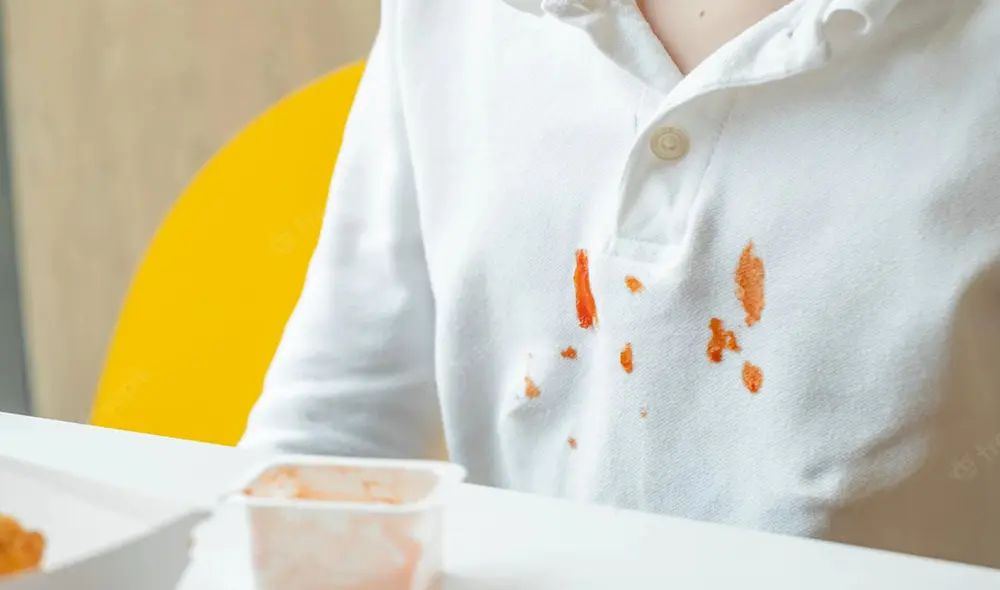 Quitar la manchas de salsa de tomate no es algo tan difícil como se cree. Foto: consum.es