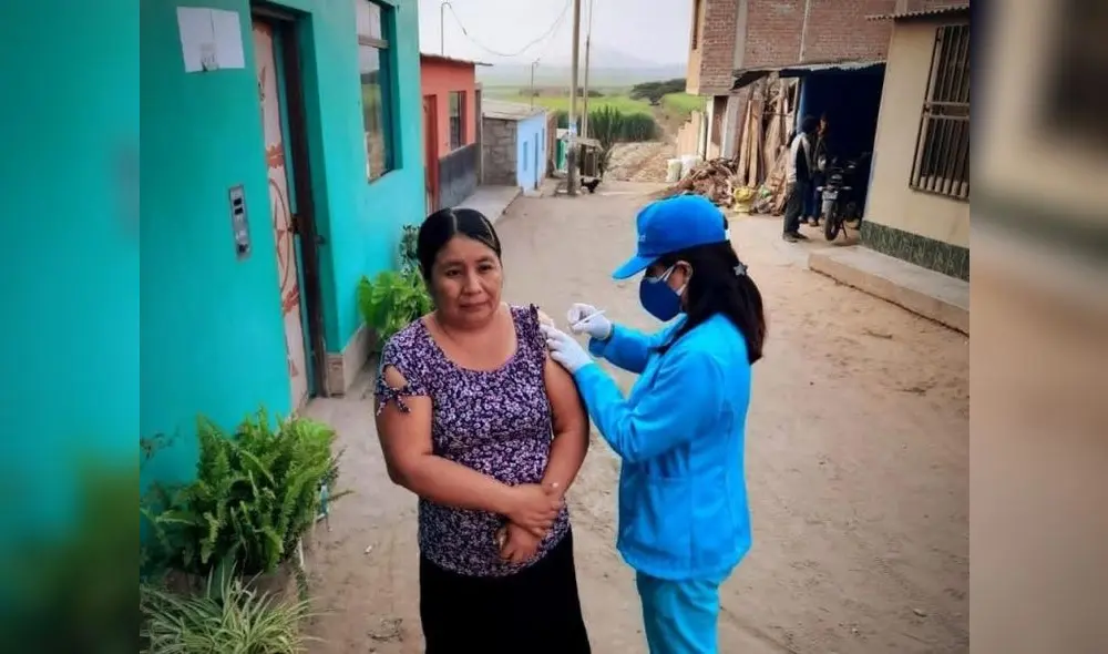 La finalidad fue ubicar a las personas que requieren de completar sus dosis. Foto: EsSalud La finalidad fue ubicar a las personas que requieren de completar sus dosis. Foto: EsSalud