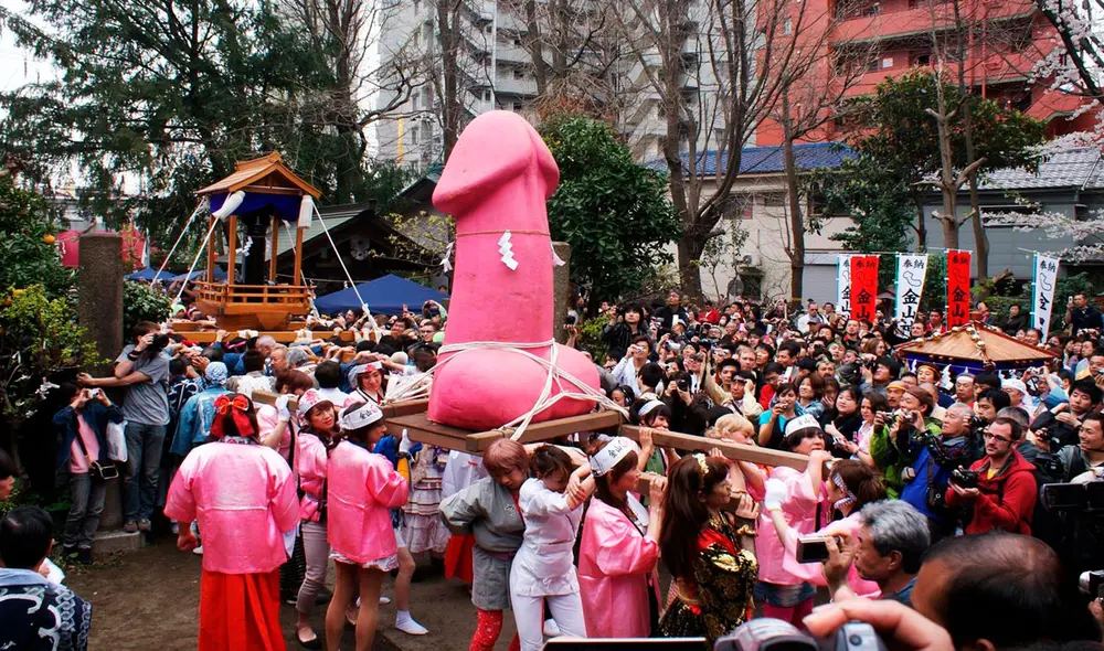 Los festivales que celebran la fertilidad y el sexo seguro siguen siendo importantes en el Japón moderno. Foto: ABC Los festivales que celebran la fertilidad y el sexo seguro siguen siendo importantes en el Japón moderno. Foto: ABC