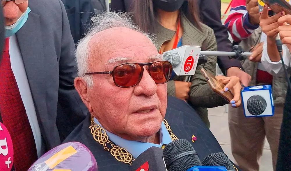 Luis Giampietri participó de la ceremonia en homenaje a los miembros de la operación Chavín de Huántar. Foto: Mary Luz Aranda/ URPI-LR