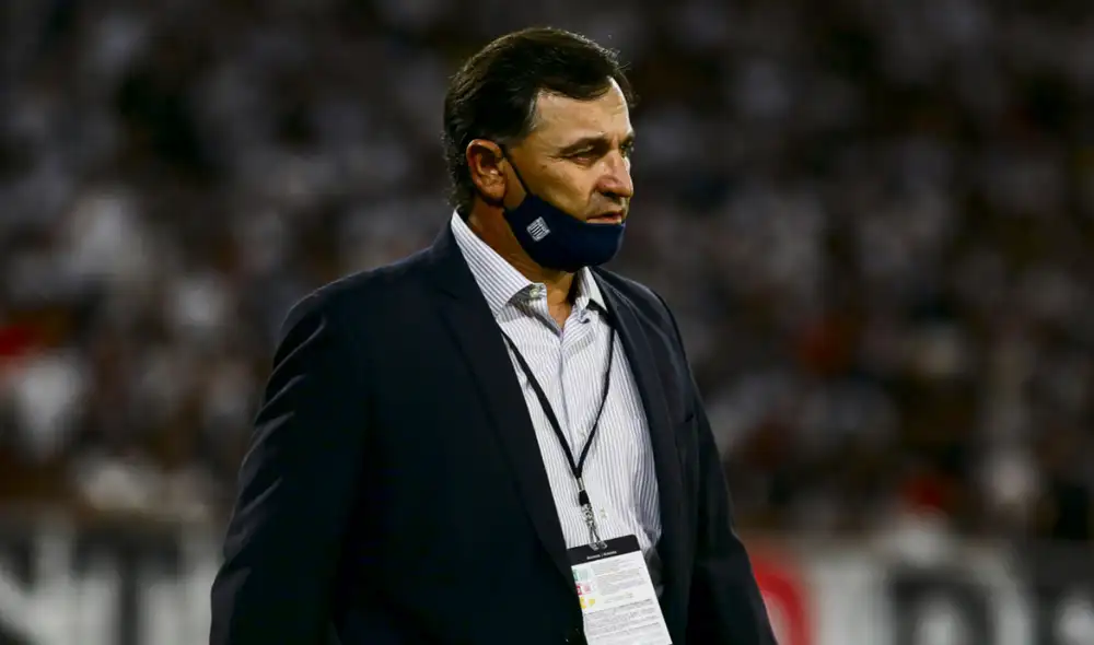 Carlos Bustos llegó a Alianza Lima para la temporada 2021. Foto: GLR Carlos Bustos llegó a Alianza Lima para la temporada 2021. Foto: GLR