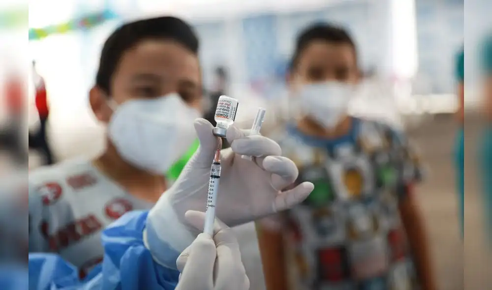 CGR advirtió de posible pérdida de vacunas por caducidad. Foto: CGR