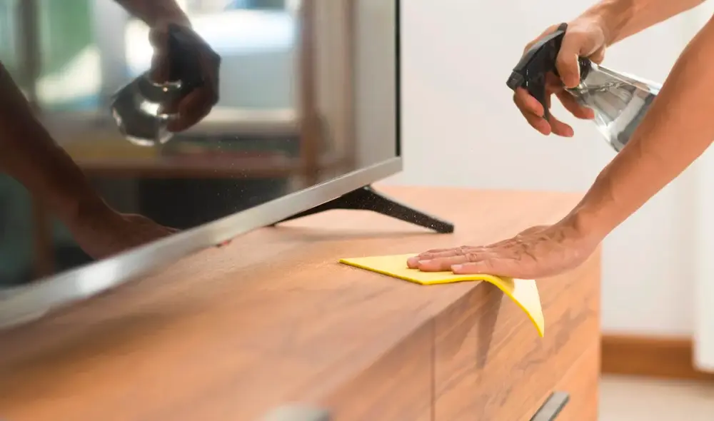 Conoce los trucos más efectivos para mantener el brillo de los muebles de madera. Foto: bricolaje10