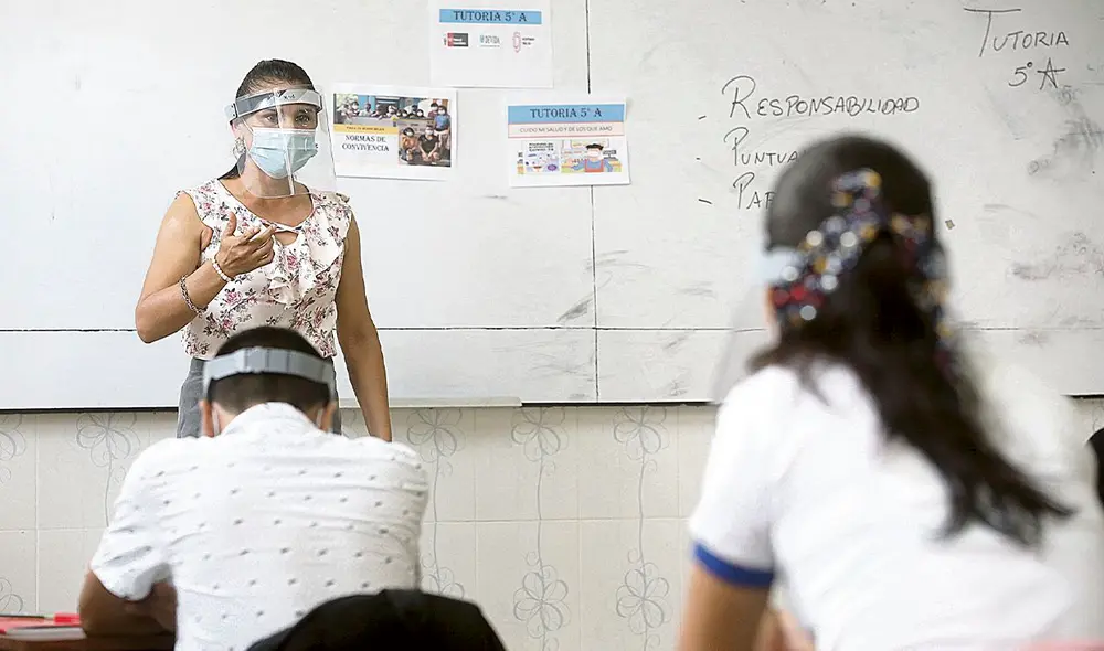 Docentes recibirán un aumento en su remuneración mensual. Foto: Andina Docentes recibirán un aumento en su remuneración mensual. Foto: Andina