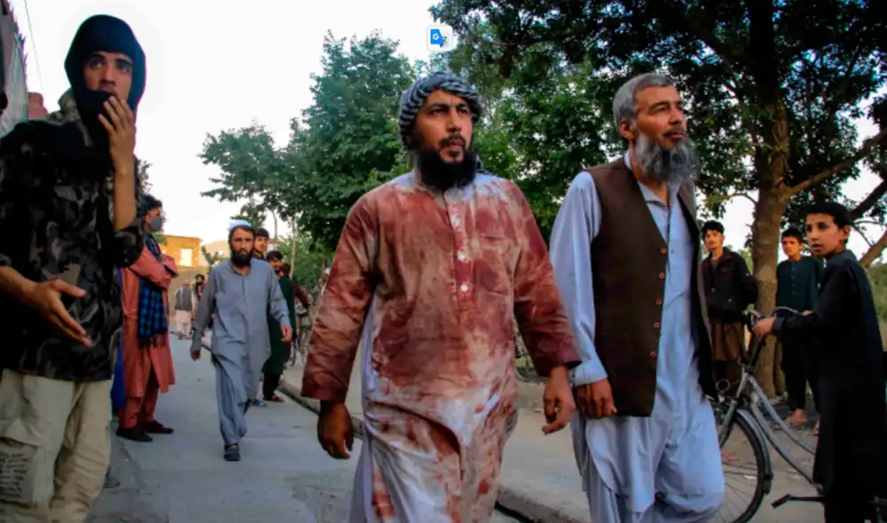 Atentado en mezquita de Kabul dejó 50 fallecidos. Foto: AFP Atentado en mezquita de Kabul dejó 50 fallecidos. Foto: AFP