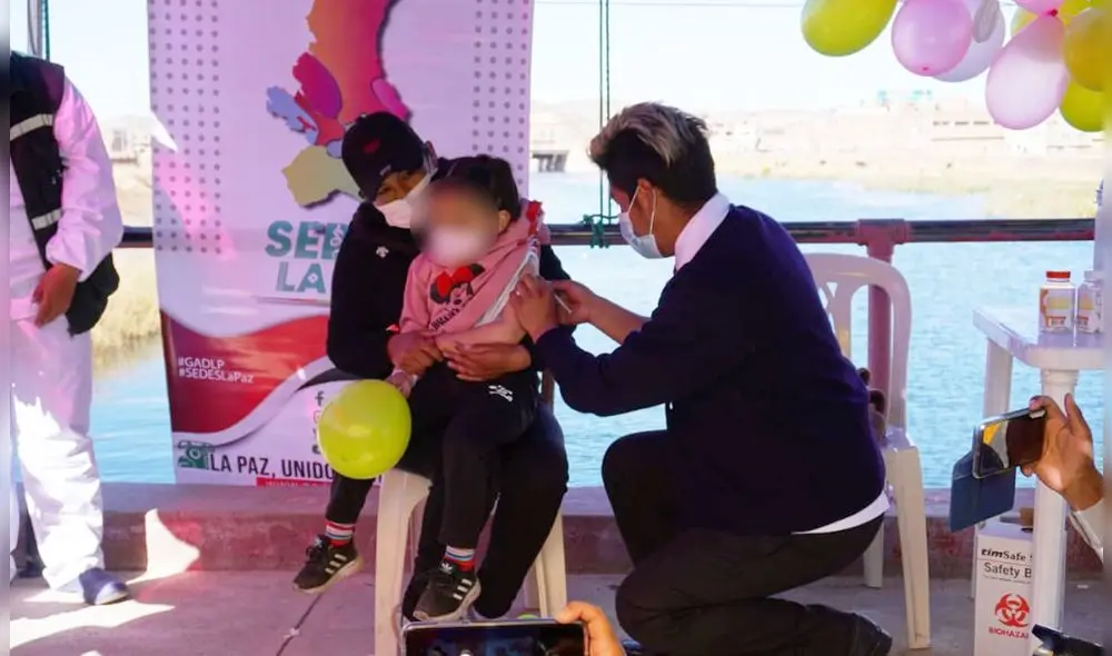 Niños son inmunizados contra la polio, pentavalente, entre otros. Foto: Diresa Niños son inmunizados contra la polio, pentavalente, entre otros. Foto: Diresa