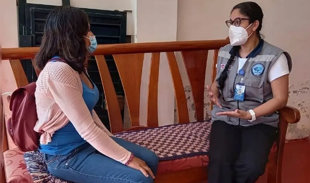 Los profesionales brindan orientación en salud mental a la población cajamarquina. Foto: Diresa Cajamarca. Los profesionales brindan orientación en salud mental a la población cajamarquina. Foto: Diresa Cajamarca.