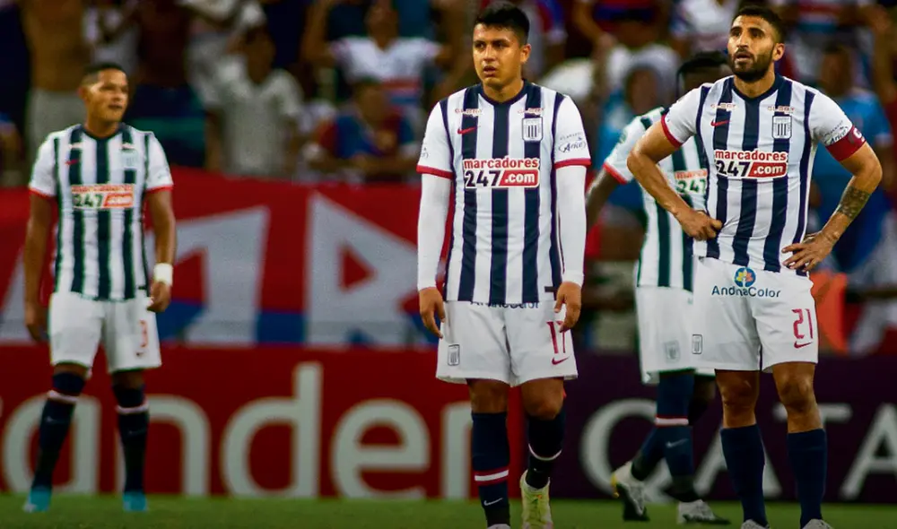 Alianza Lima lleva cuatro triunfos seguidos en la Liga 1, pero 25 partidos sin ganar en Copa Libertadores. Foto: AFP